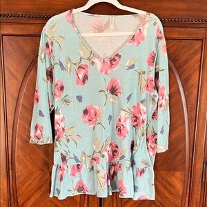 Emerald Floral V-Neck Blouse with Ruffle Hem